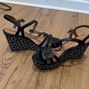 Clarks Elegant Black Wedge Sandals